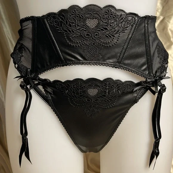 Honey Birdette Mrs. Robinson 3 PC Set - Picture 3 of 9